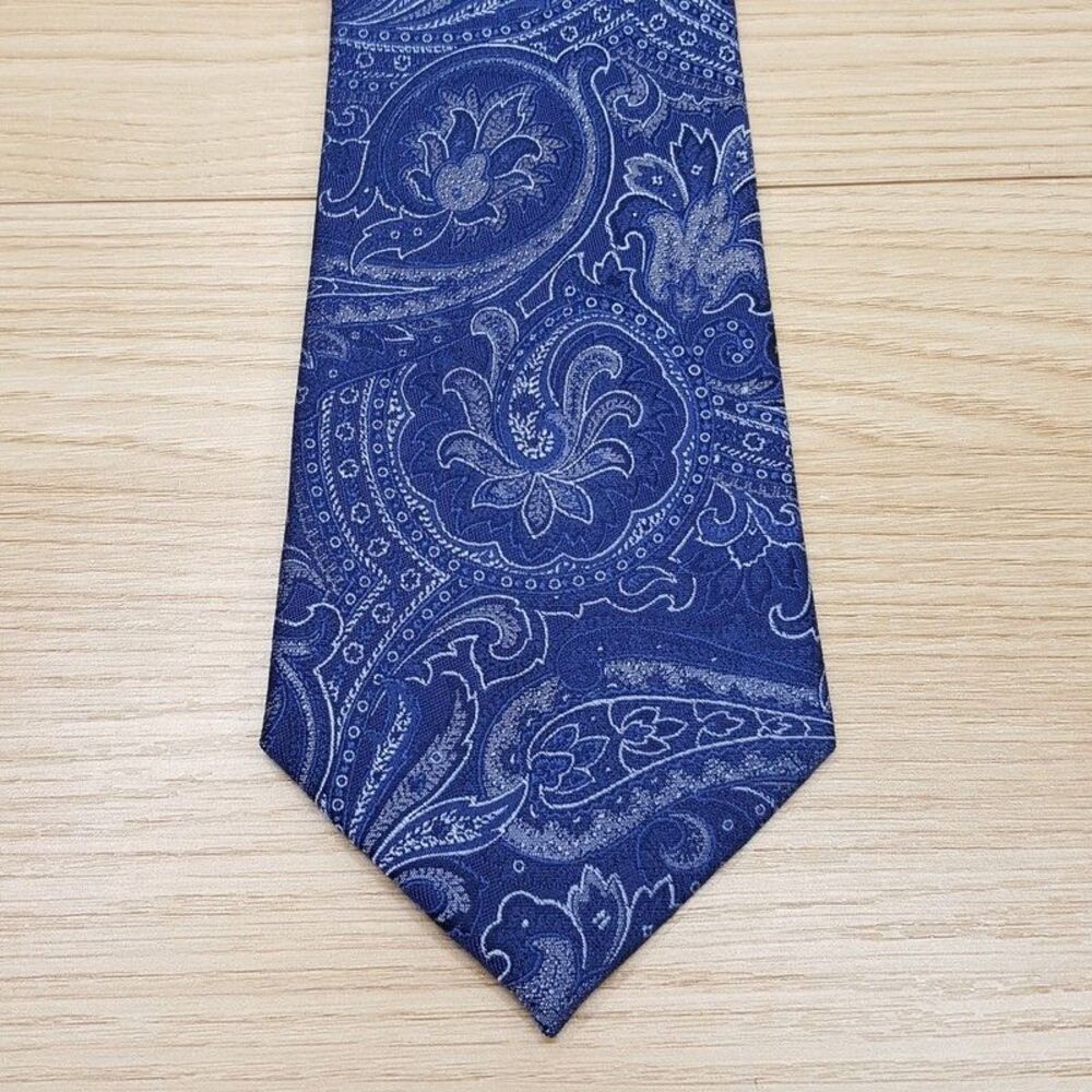 BLOOMINGDALES MENS STORE Neck Tie Blue Paisley 100% Silk Classic Necktie